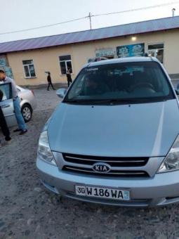 Продается KIA Carnival