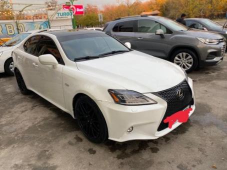 Продам Lexus Is300