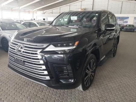 Lexus LX 600 год 2022