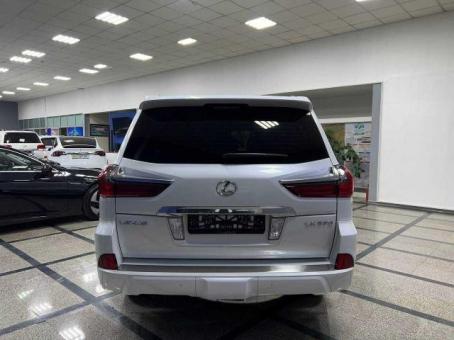 Продается Lexus LX570