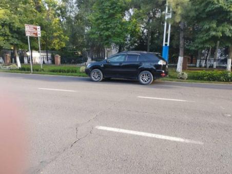 Срочно продам машину LEXUS RX 350 год 2007