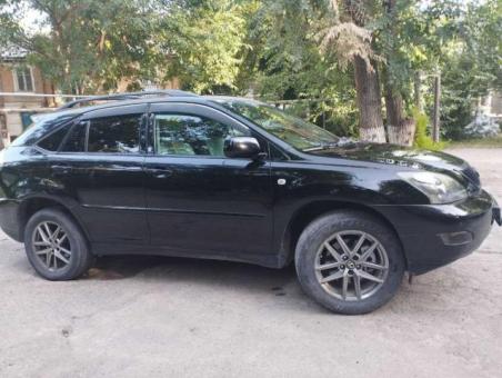 Срочно продается машина LEXUS RX350 год2007