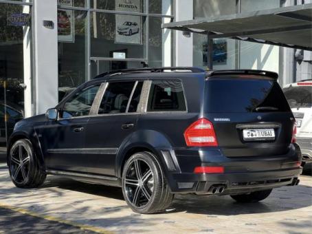 Mercedes Benz GL-Brabus 6.1L автосалон dubai