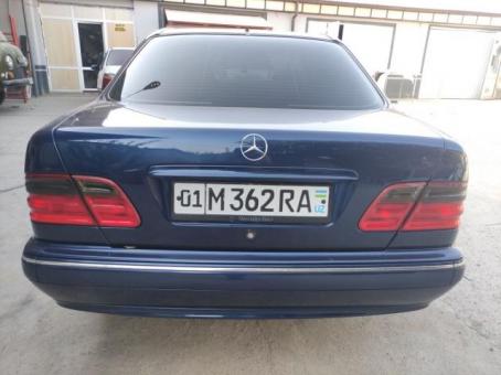 Продам Mercedes Benz W210, 2001г.  E 240