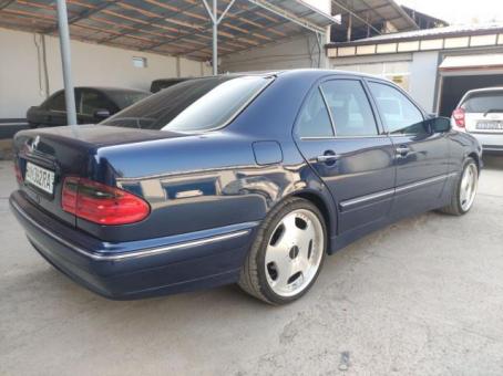 Продам Mercedes Benz W210, 2001г.  E 240