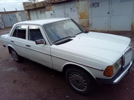 Продаётся Мерседес w123