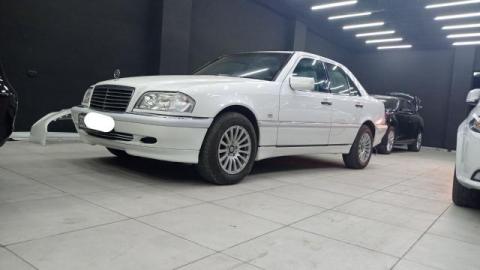 Mercedes Benz C 180