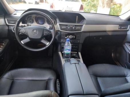 Mercedes Benz E212