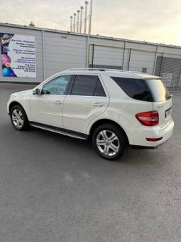 Mercedes-Benz ML350