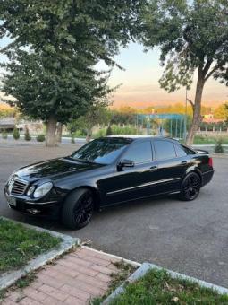 Mercedes Benz E350 4matic W211