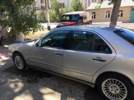 Mersedes Benz  W210 Avantgarde E230