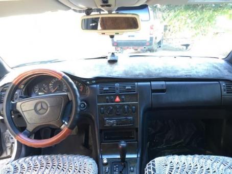 Mersedes Benz  W210 Avantgarde E230