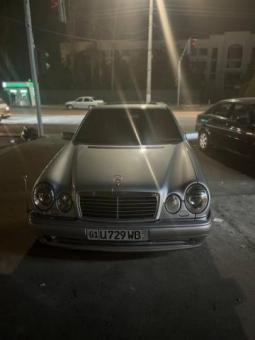 Mercedes Benz W210