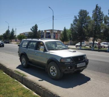 Pajero sport с двиг. bmw v8