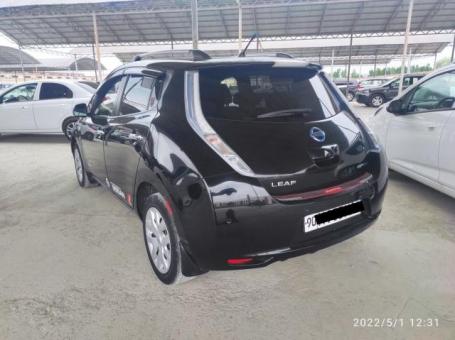 Электромобиль Nissan Leaf 2013 й. Янги аккумулятор куйилди.