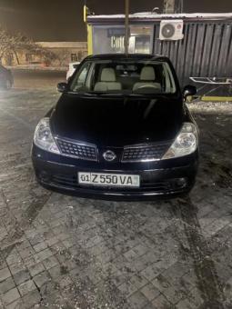 Nissan TIDA 2008 qora