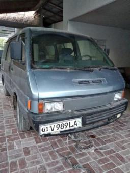 Nissan Vanette grey-blue