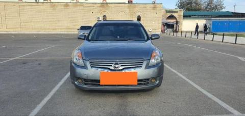 Nissan altima 2008 full variatr dubai versia