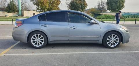 Nissan altima 2008 full variatr dubai versia