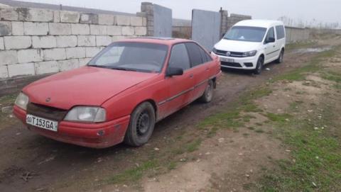 Opel omega  sotiladi metan