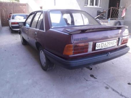 OPEL Rekord 1983