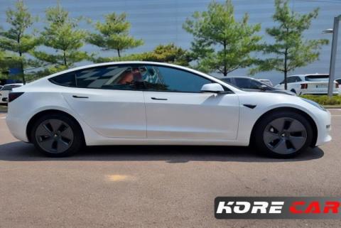 ​​Tesla car_model 3 long range 2021