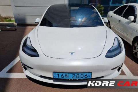 ​​Tesla car_model 3 long range 2021