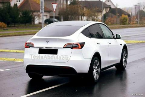 Tesla car_model Y 2022 Растаможеный в наличии возможно обмен на авто