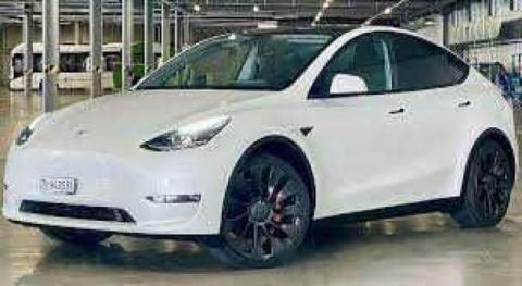 Tesla car_model Y DUAL MOTOR 2021 г Срочно