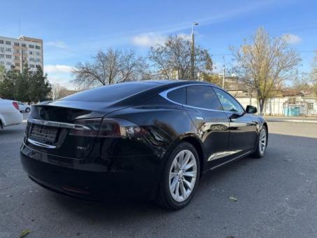 Tesla S 75D 2018