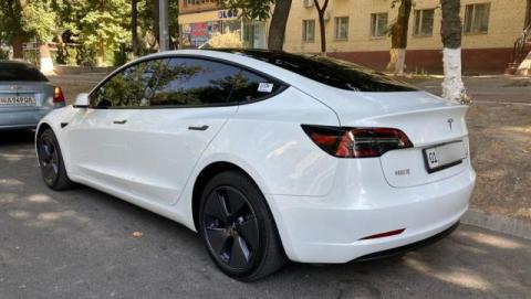 •Tesla car_model 3 Standart Range•