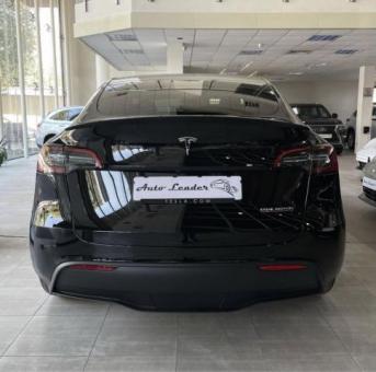 Tesla car_model Y Performance