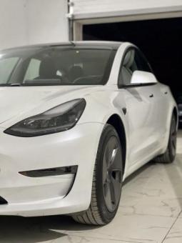 Tesla car_model 3 2021 года