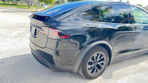 Продается новый аdтомобиль  Tesla car_model X long