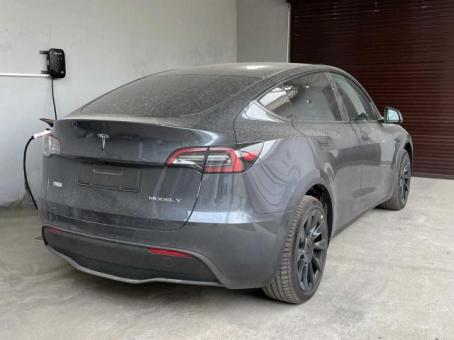 Tesla car_model Y Long Range (2022)
