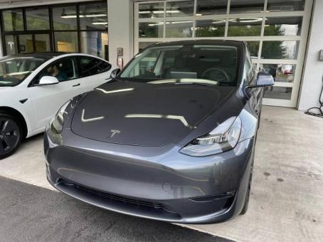 Tesla car_model Y Long Range AWD