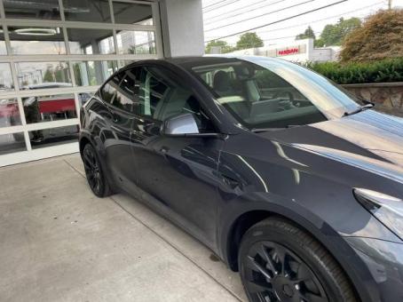 Tesla car_model Y Long Range AWD