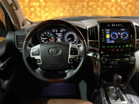 Продается Toyota Land Cruiser LC 200