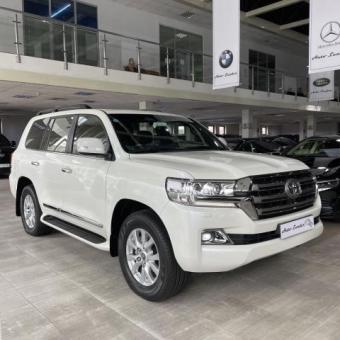 Toyota Land Cruiser 200