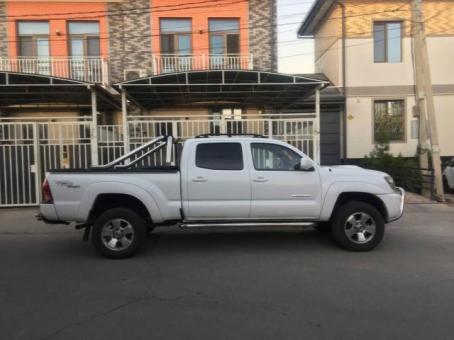 Toyota Tacoma TRD SPORT