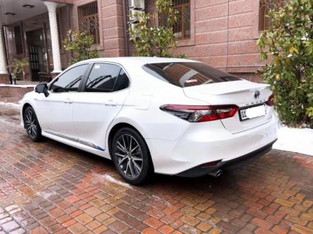 Toyota Camry HYBRID 2,5