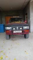 Toyota Hilux sotiladi! 8000 y.e 1997 - yil