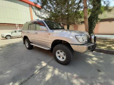 Toyota Land Cruiser 105. Дизель.