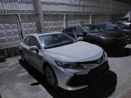 Toyota CAMRY, Модел-2023 г. Белый жемчук, авто в наличии, торг есть