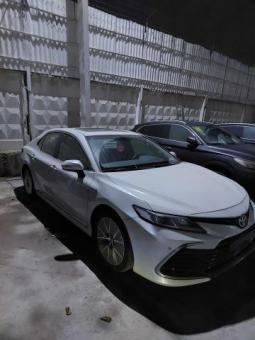 Toyota CAMRY, Модел-2023 г. Белый жемчук, авто в наличии, торг есть