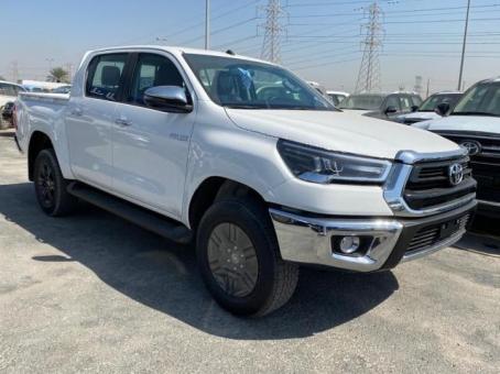 Toyota Hilux 2022  год Пикап