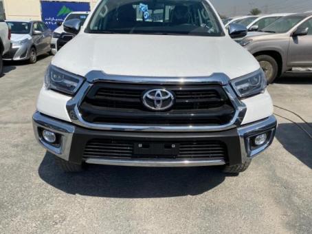 Toyota Hilux 2022  год Пикап