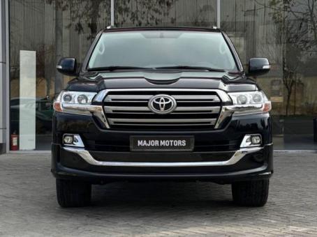 Toyota Land Cruiser 200