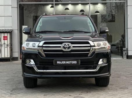 Toyota Land Cruiser 200