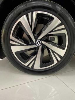 Volkswagen ID.6 Pro Crozz